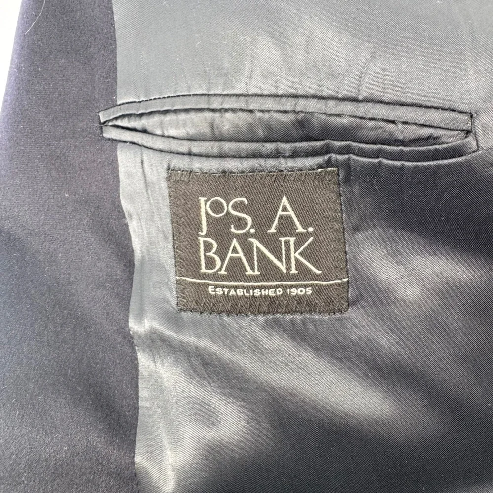 Jos. A. Bank elevate your